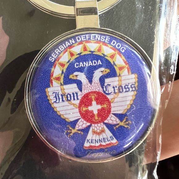 key pendant.  new - Picture 3 of 3